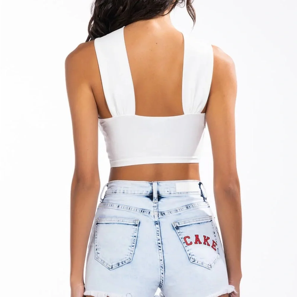 New with Tag! AKIRA White Cross Front Crop Top - Picture 5 of 7